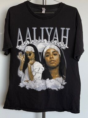 Vintage Black Aaliyah Graphic Tee with White and Gray Print